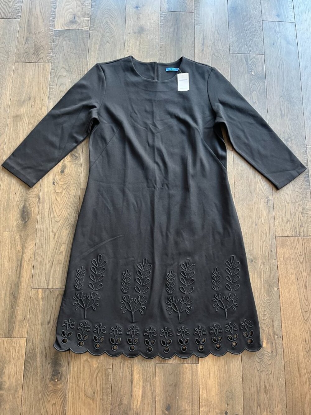 J.McLaughlin Indira Eyelet Dress NWT Black Size L Workwear Chic - Picture 3 of 8